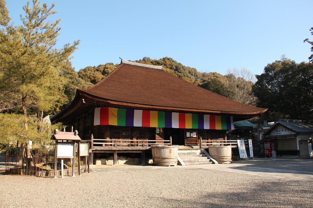 瀧山寺　本堂