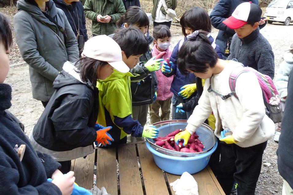 薪割したらその薪をピザ窯で使い、おいしいピザができました！