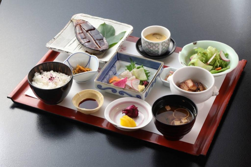 日本料理 重の家