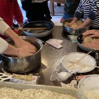 全て岡崎産・米農家の母さんに教わる、味噌づくり