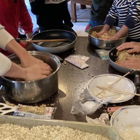 全て岡崎産・米農家の母さんに教わる、味噌づくり