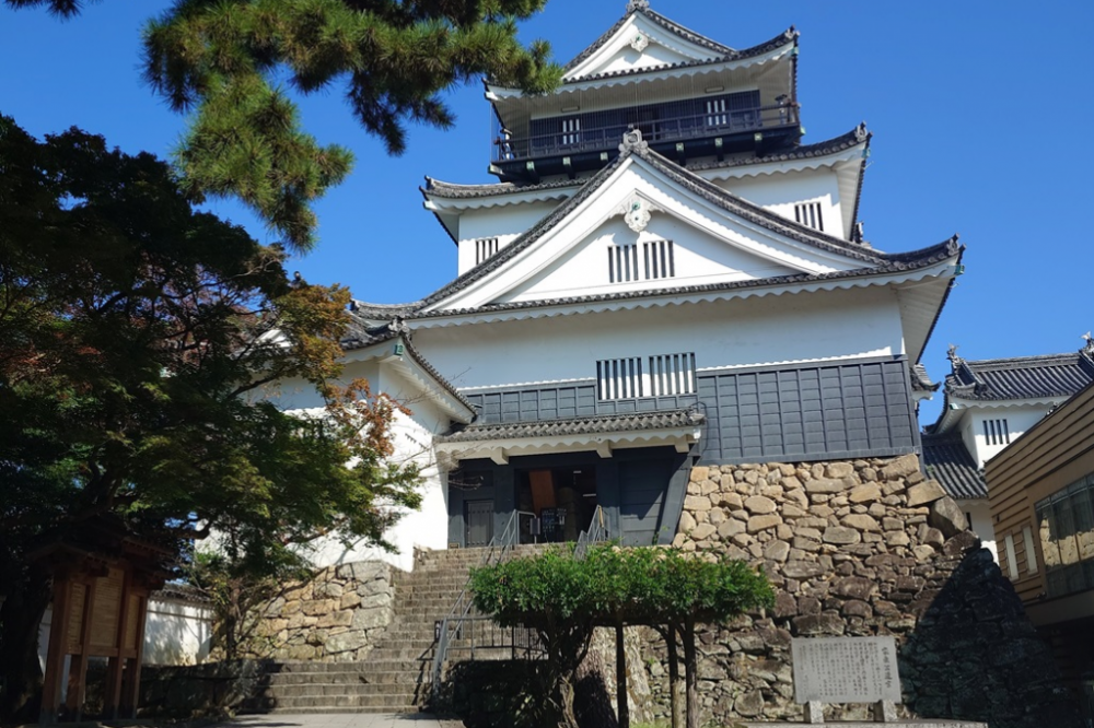 岡崎城天守