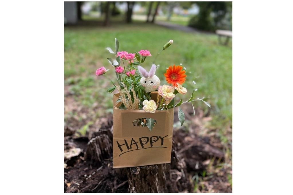 ③フラワーアニマルアレンジメントづくり