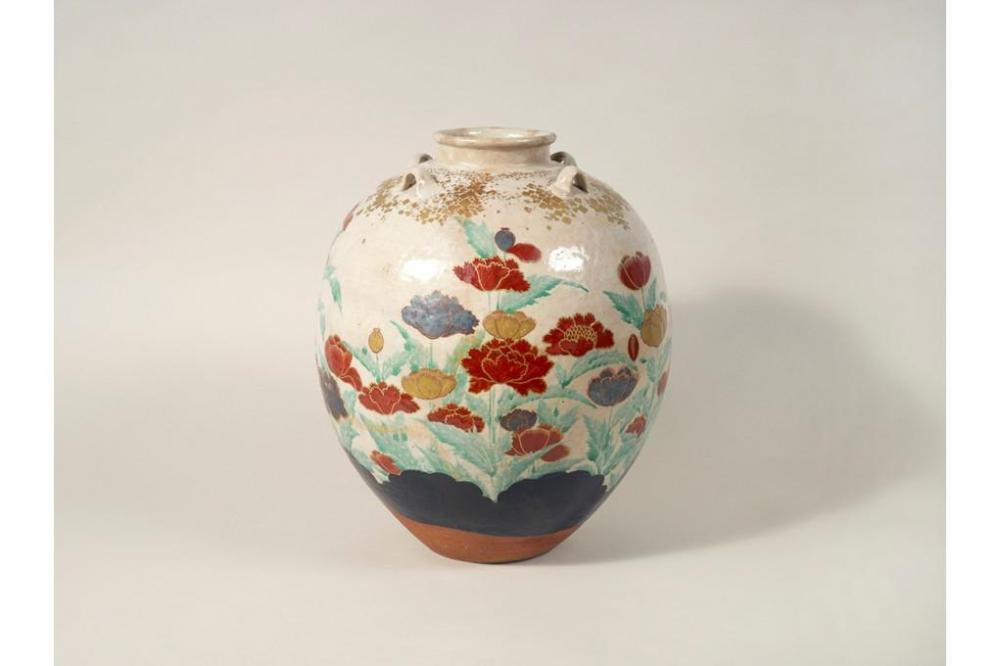 重要文化財　野々村仁清《色絵芥子文茶壺》江戸時代前期　出光美術館蔵