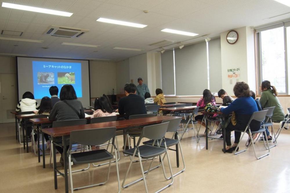 お勉強の時間の様子
