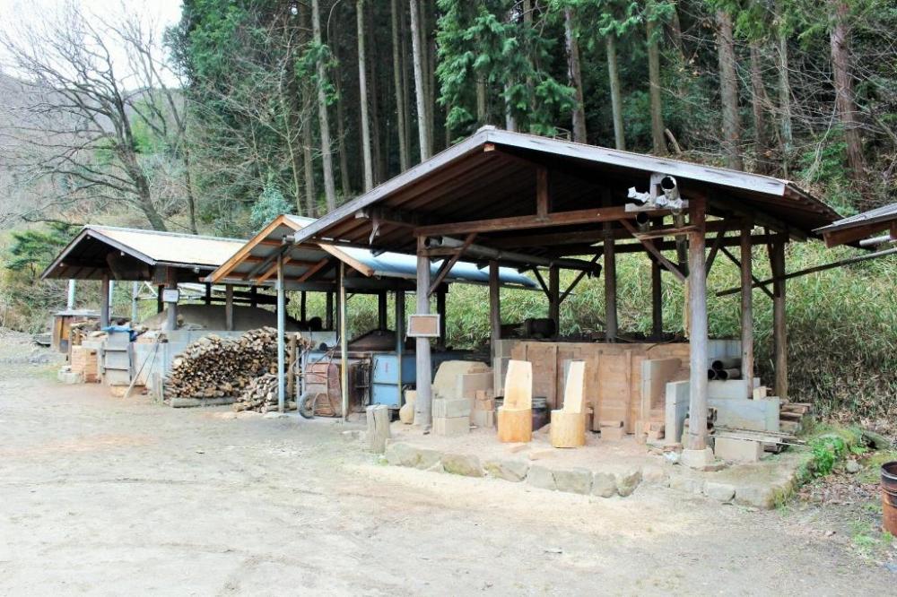 炭焼き窯の全景