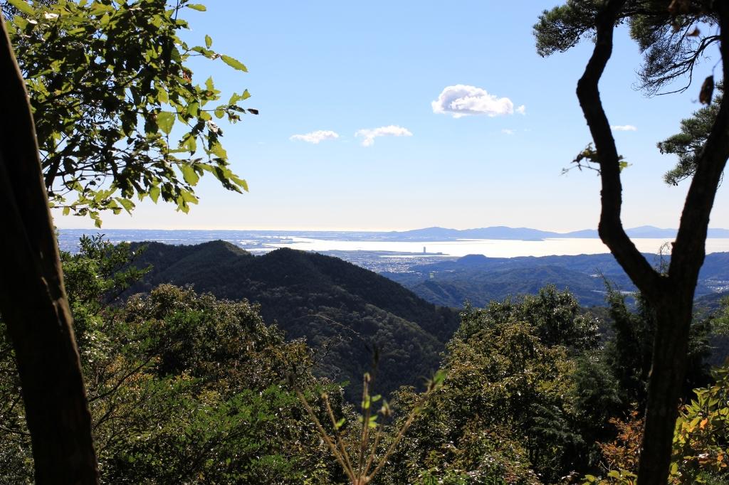 近隣の山々はトレッキングコースがあり、一年を通して楽しめる