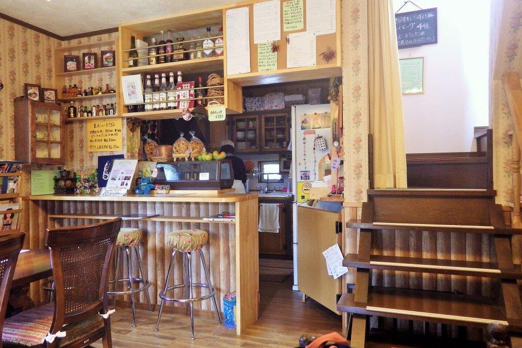 森のちいさな喫茶店「Cafe de MOMO」