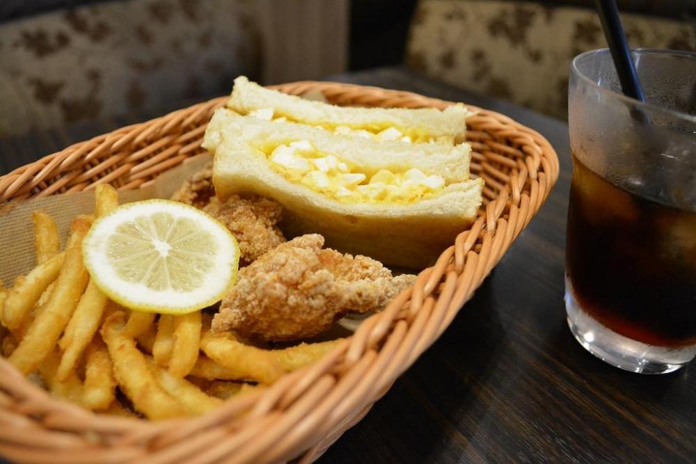 チキンバスケット　880円