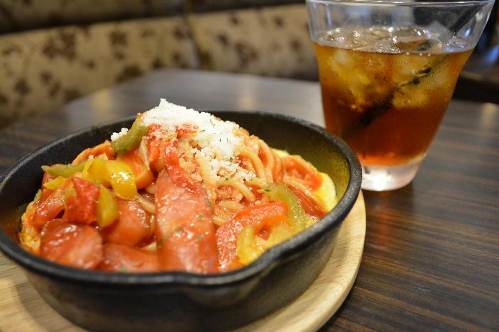 幻の横濱ナポリタン　890円