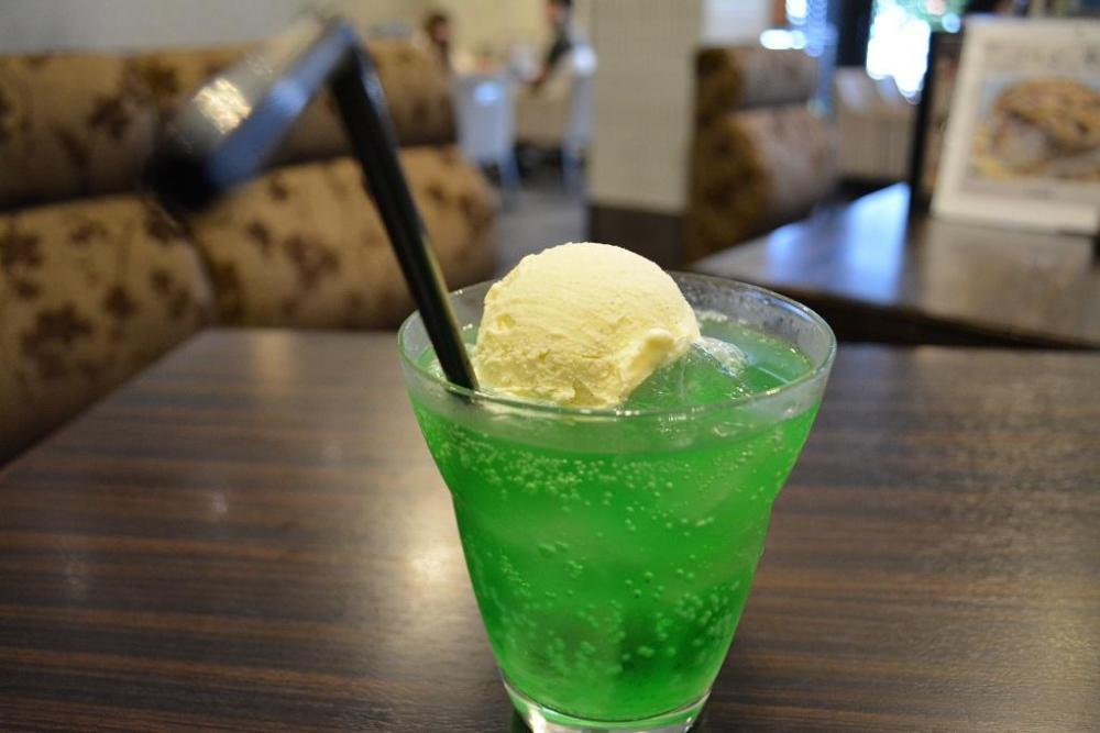 メロンソーダ　450円