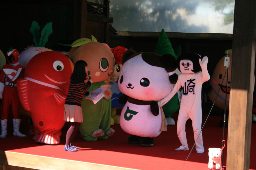 ご当地キャラ大集合in岡崎公園 オカザえもんのおともだちプロジェクト4 催し キャンペーン 岡崎公園 岡崎おでかけナビ 岡崎市観光協会公式サイト