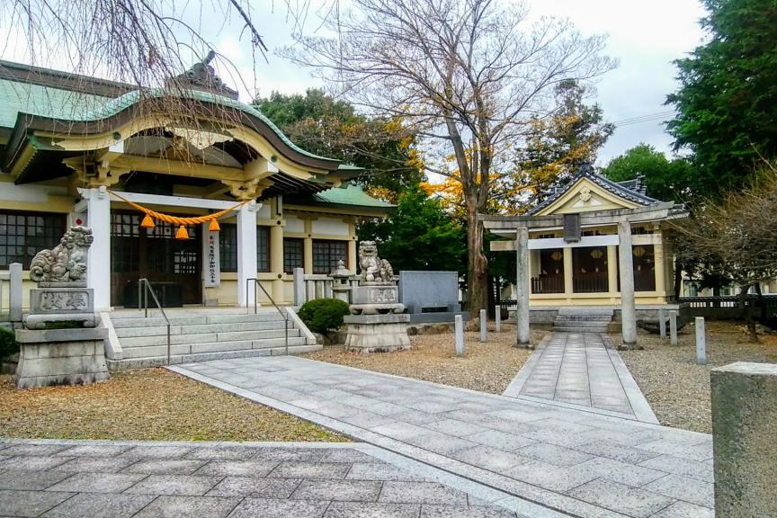 六名真宮神社拝殿