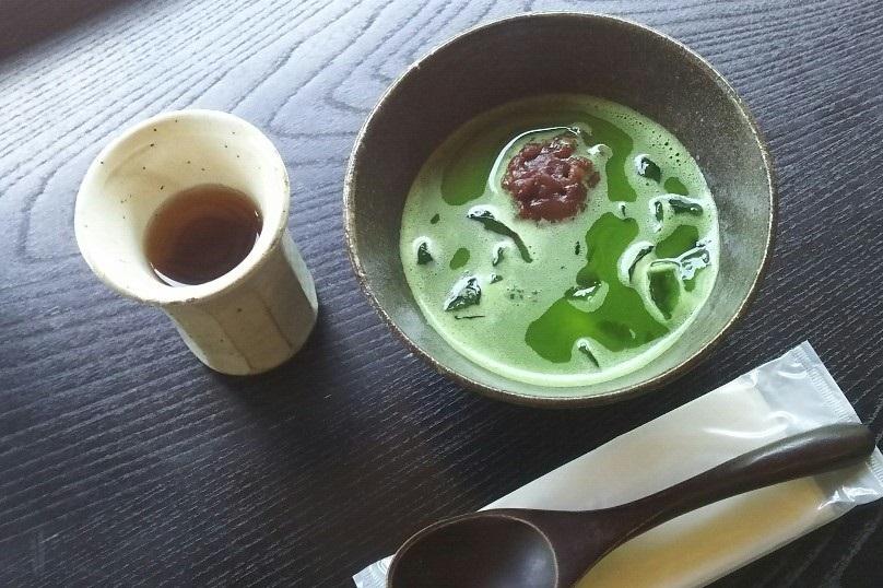 抹茶白玉ぜんざい　少し甘みが欲しい時に最適です。あんこが美味しい