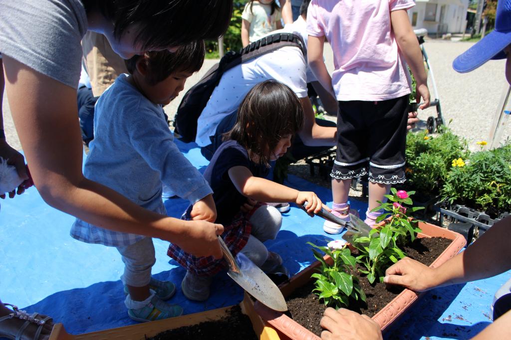 みんなで花を植えましょう イベント 南公園 岡崎おでかけナビ 岡崎市観光協会公式サイト