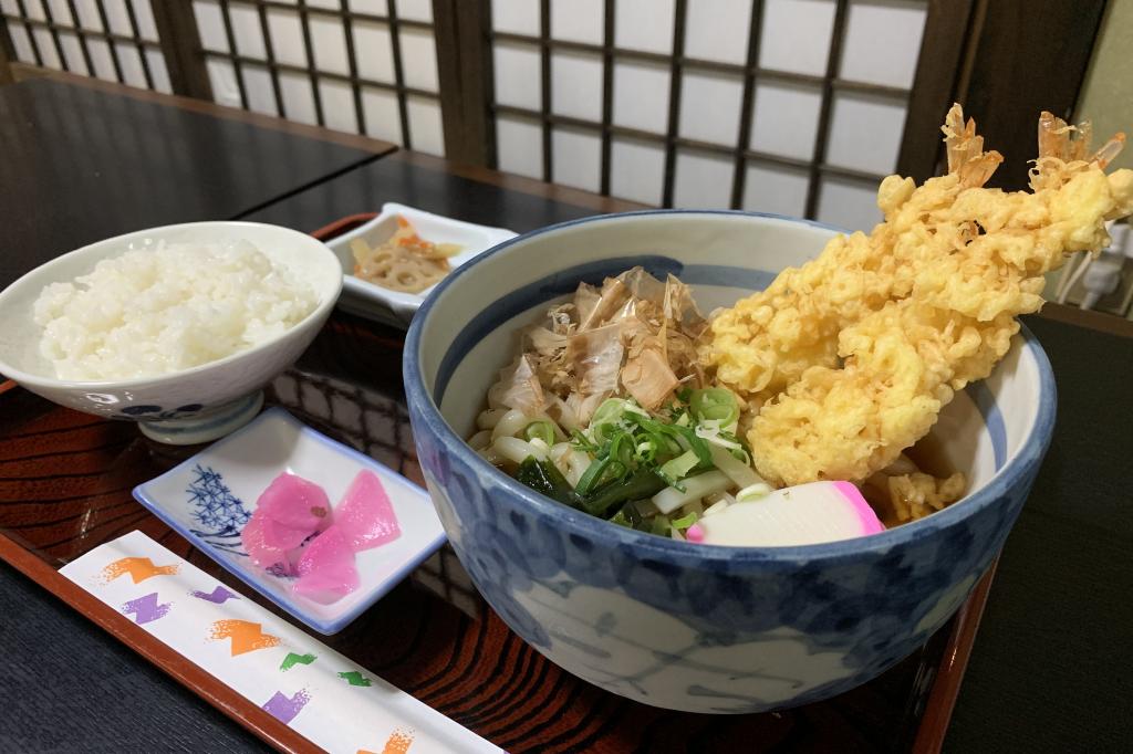 天ぷらうどん定食1,060円