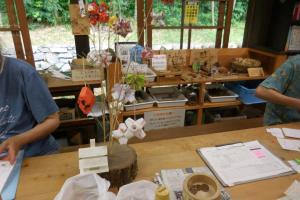 折り紙の飾り小物作り