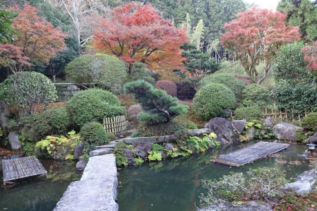 奥殿陣屋蓬莱の庭