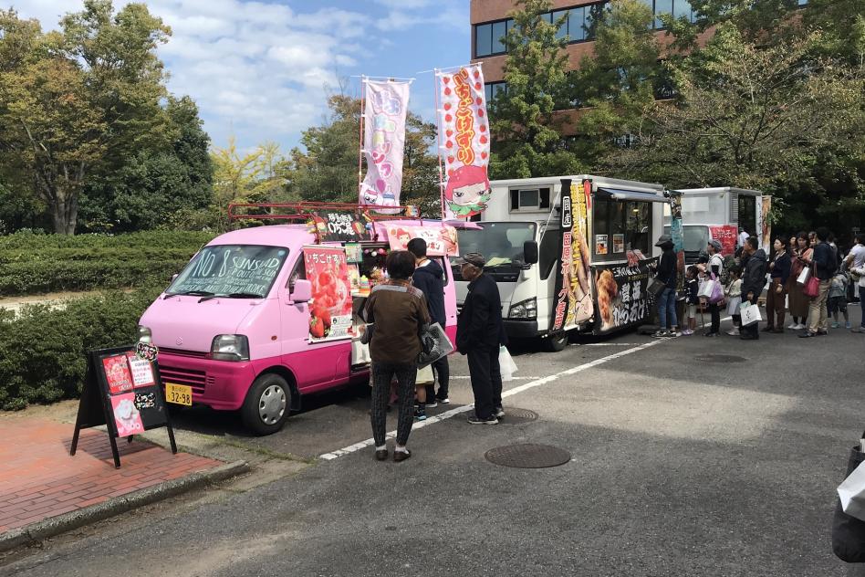 岡崎おもてなしキャラバン隊キッチンカーも登場