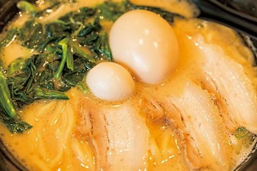 横浜とんこつラーメン　まんぷく家東岡崎駅前店