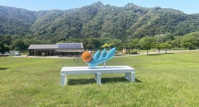 「オンエアバードベンチ」を設置しました！