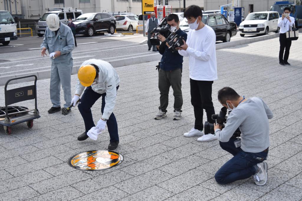 東海オンエア聖地巡り マンホール編 モデルコース 岡崎おでかけナビ 岡崎市観光協会公式サイト