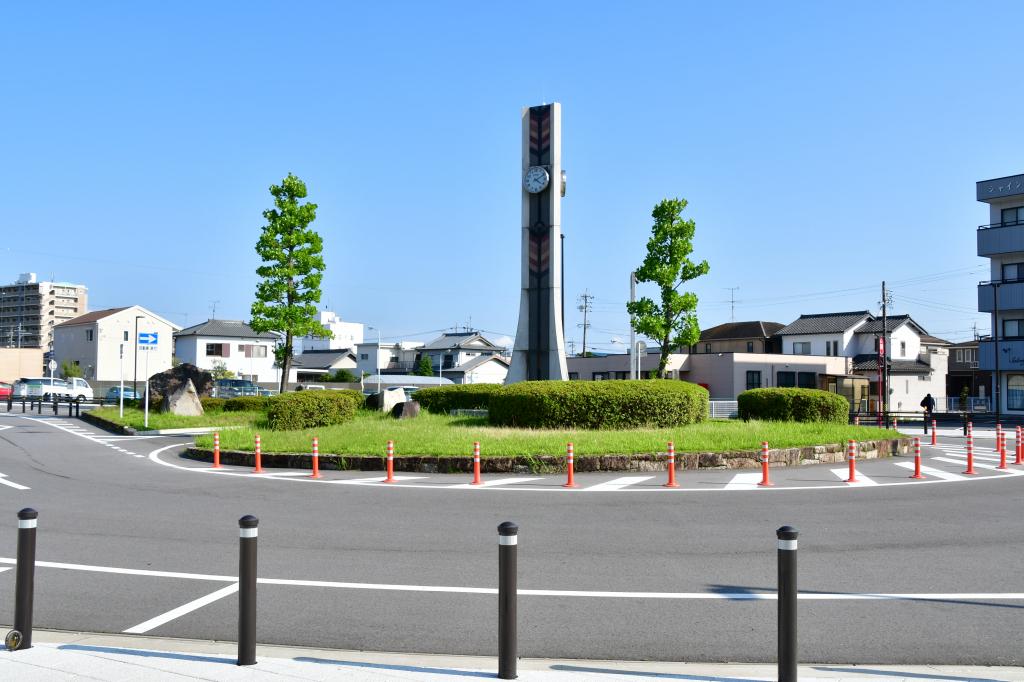 西岡崎駅南側ロータリー