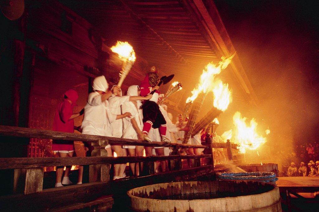 滝山寺鬼まつり