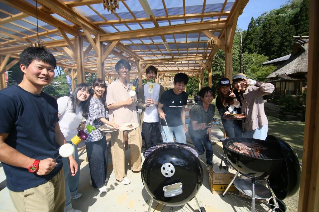 ダッチオーブンでBBQ！