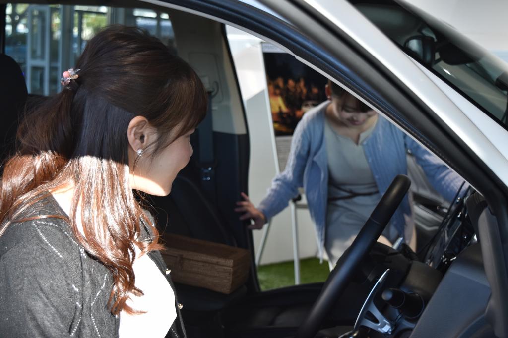 最先端の車に触れることができます！